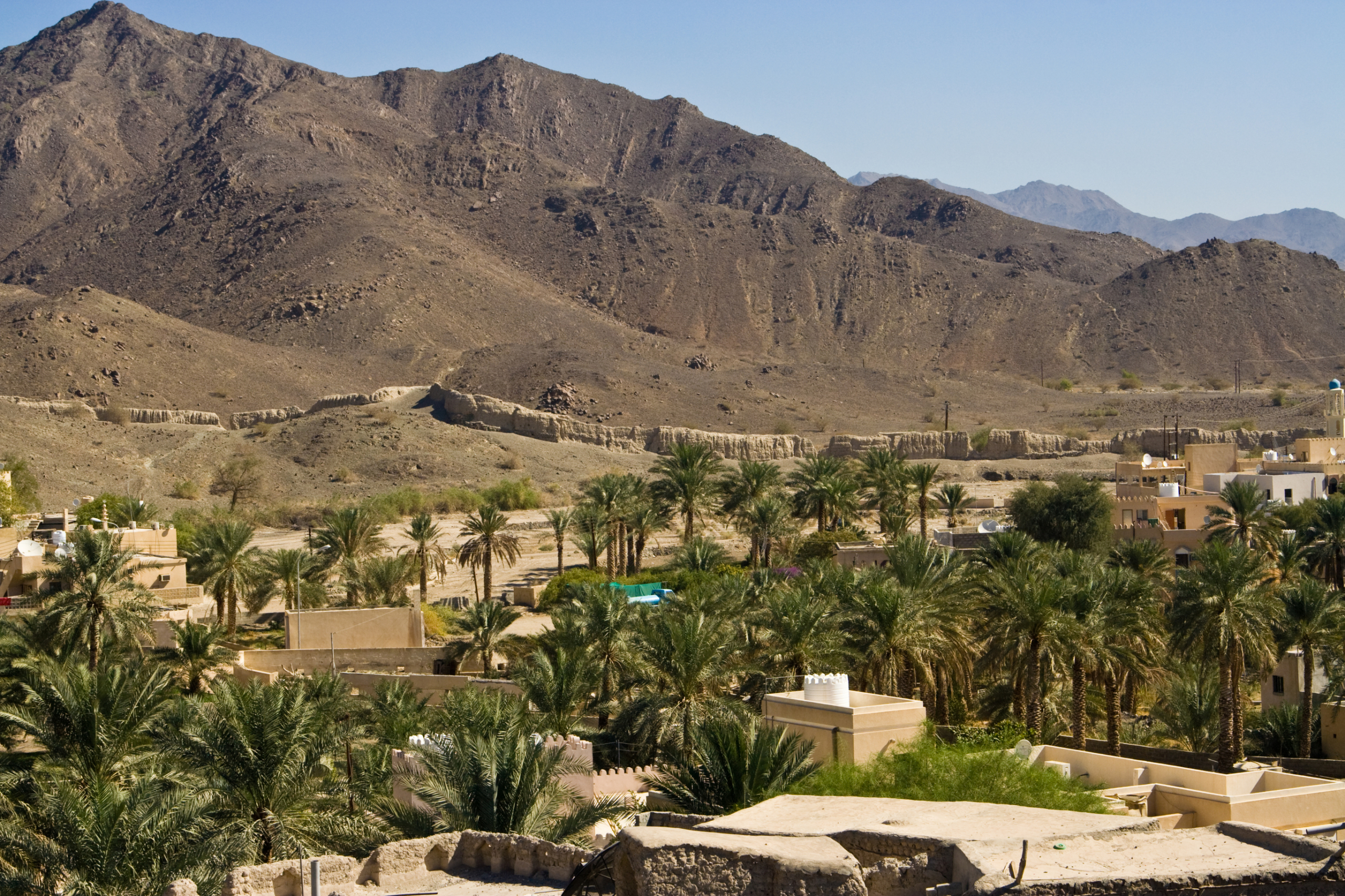 City wall of Bahla