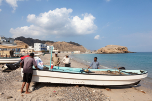 Omani fishermen in Qantab